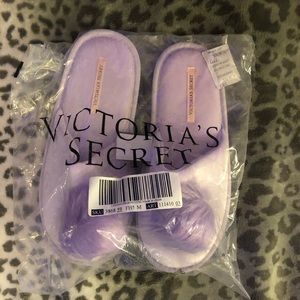 NWT Victoria’s Secret Slippers